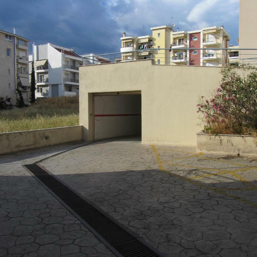 Deluxe Boutique Suite , Jacuzzi, Private Parking, Fireplace Thessaloniki Exterior photo